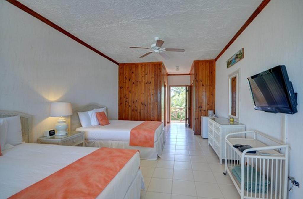 Unique Village Resort 3*
